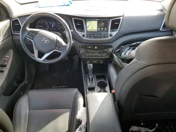KM8J33A45HU518507 2017 HYUNDAI TUCSON - Image 8