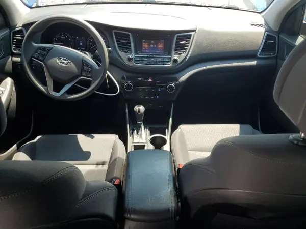 KM8J33A45HU520872 2017 HYUNDAI TUCSON - Image 8