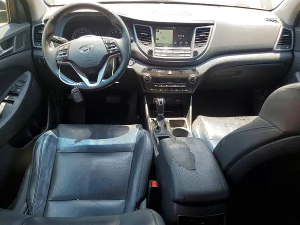 KM8J33A45HU524551 2017 HYUNDAI TUCSON - Image 8