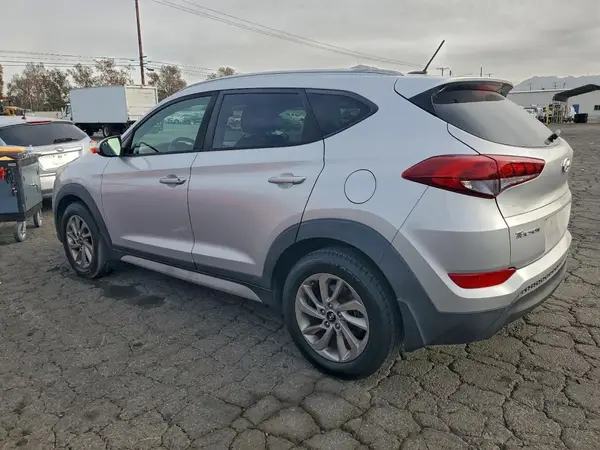 KM8J33A45HU534450 2017 HYUNDAI TUCSON - Image 2
