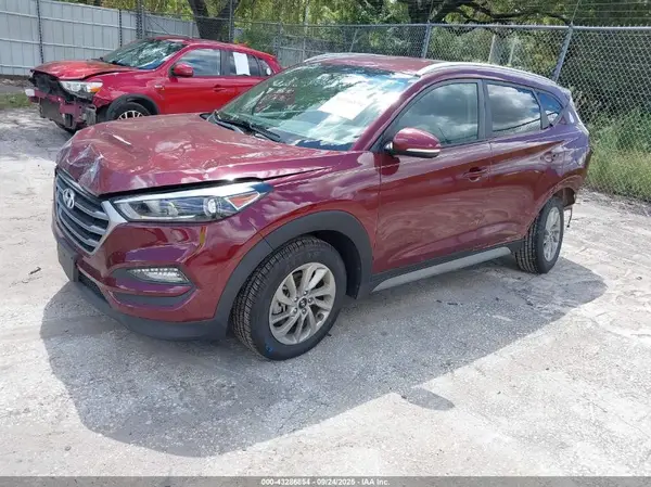 KM8J33A45HU538515 2017 HYUNDAI TUCSON - Image 2