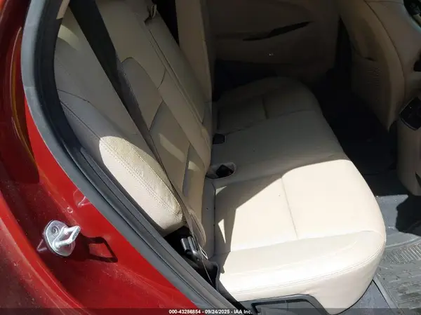 KM8J33A45HU538515 2017 HYUNDAI TUCSON - Image 8