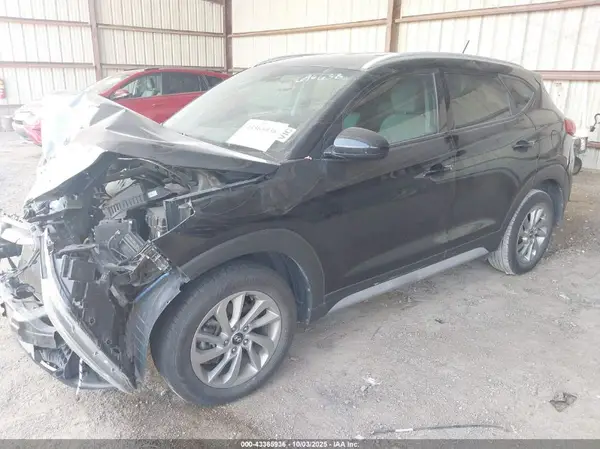 KM8J33A45HU567092 2017 HYUNDAI TUCSON - Image 2