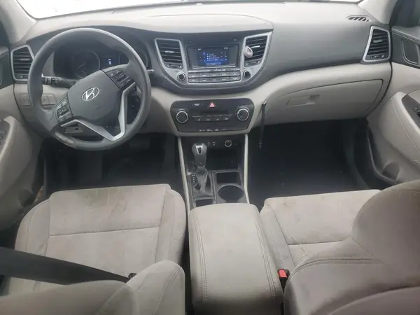KM8J33A45HU567688 2017 HYUNDAI TUCSON - Image 8