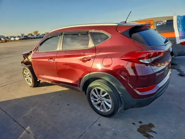KM8J33A45HU596303 2017 HYUNDAI TUCSON - Image 2