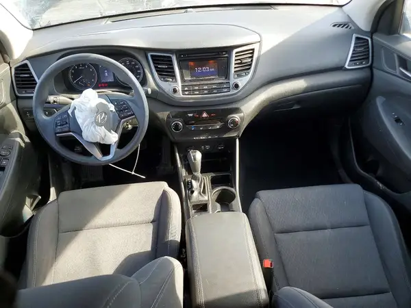 KM8J33A45HU596706 2017 HYUNDAI TUCSON - Image 8