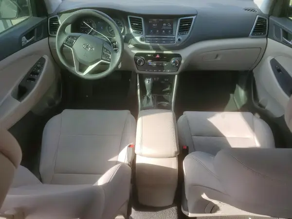 KM8J33A45JU597246 2018 HYUNDAI TUCSON - Image 8