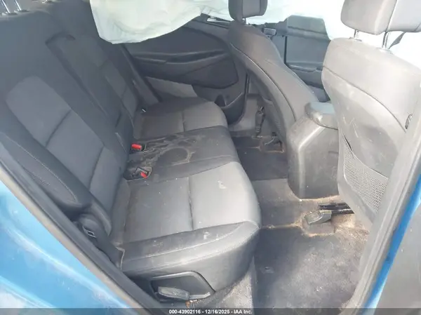 KM8J33A45JU608701 2018 HYUNDAI TUCSON - Image 8