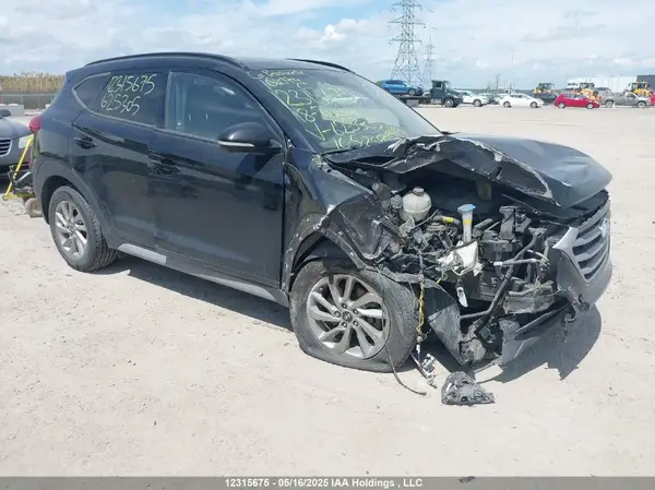 KM8J33A45JU625305 2018 HYUNDAI TUCSON - Image 1