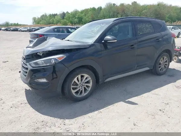 KM8J33A45JU625305 2018 HYUNDAI TUCSON - Image 2