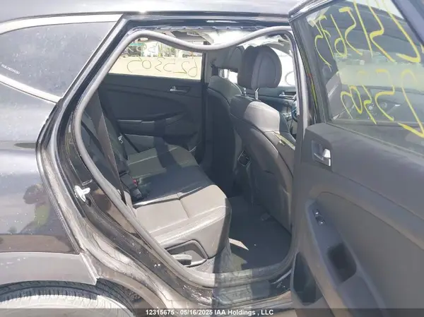 KM8J33A45JU625305 2018 HYUNDAI TUCSON - Image 8