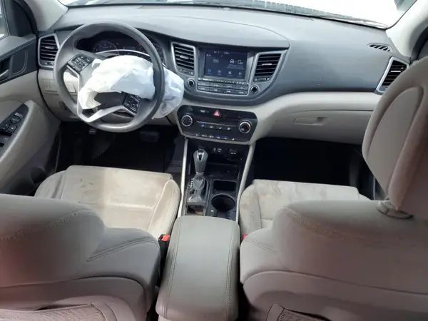 KM8J33A45JU630469 2018 HYUNDAI TUCSON - Image 8