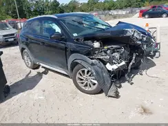 KM8J33A45JU631590 2018 HYUNDAI TUCSON