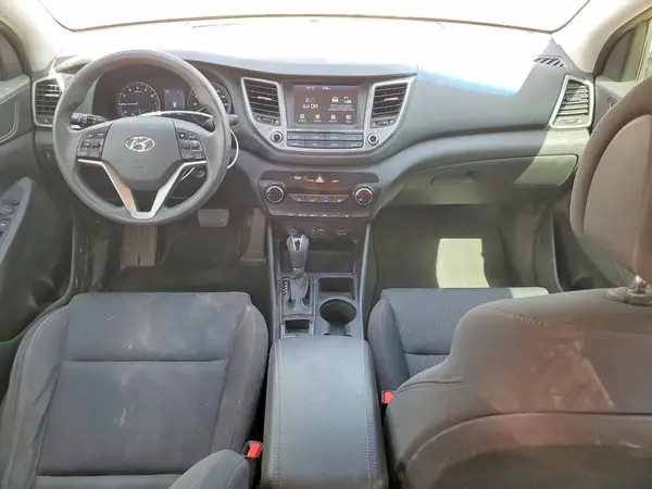 KM8J33A45JU635557 2018 HYUNDAI TUCSON - Image 8