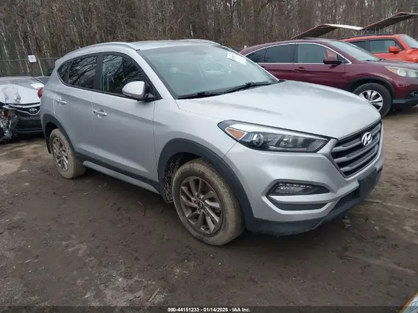KM8J33A45JU639494 2018 HYUNDAI TUCSON - Image 1