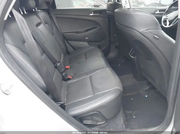 KM8J33A45JU639494 2018 HYUNDAI TUCSON - Image 8