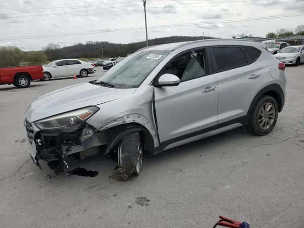 KM8J33A45JU643058 2018 HYUNDAI TUCSON - Image 1