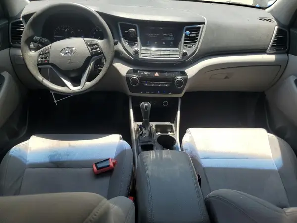 KM8J33A45JU644212 2018 HYUNDAI TUCSON - Image 8