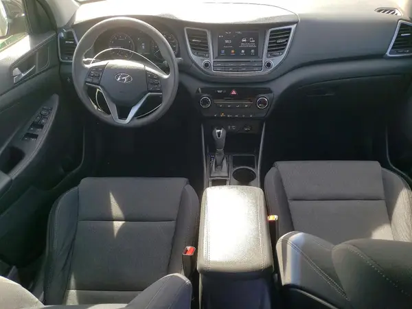 KM8J33A45JU645151 2018 HYUNDAI TUCSON - Image 8