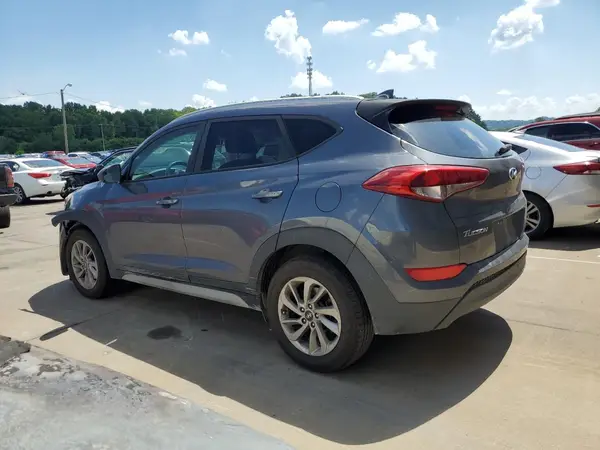 KM8J33A45JU663603 2018 HYUNDAI TUCSON - Image 2