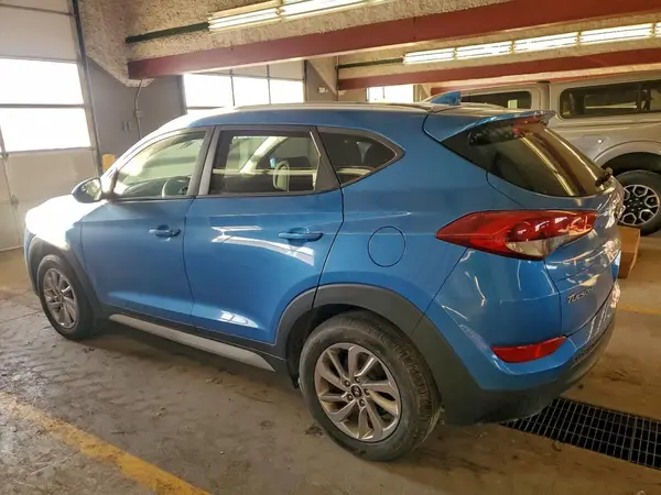 KM8J33A45JU664850 2018 HYUNDAI TUCSON - Image 2