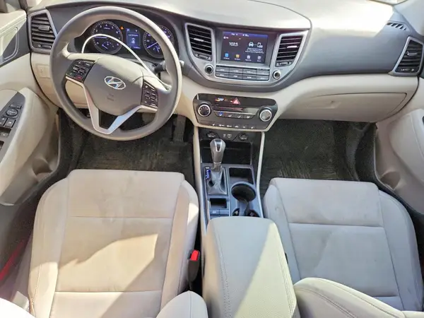 KM8J33A45JU665738 2018 HYUNDAI TUCSON - Image 8