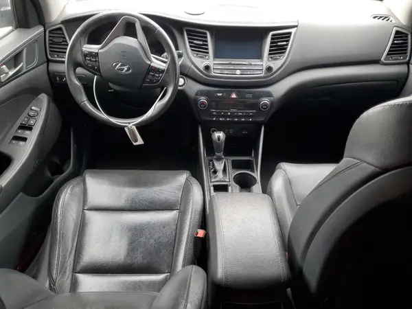 KM8J33A45JU669725 2018 HYUNDAI TUCSON - Image 8