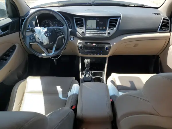 KM8J33A45JU670034 2018 HYUNDAI TUCSON - Image 8