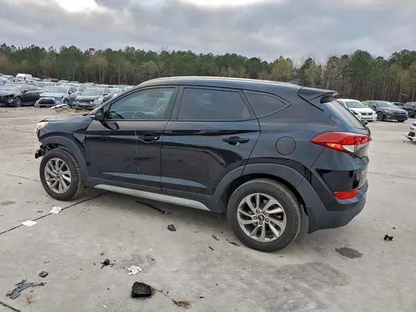KM8J33A45JU674486 2018 HYUNDAI TUCSON - Image 2