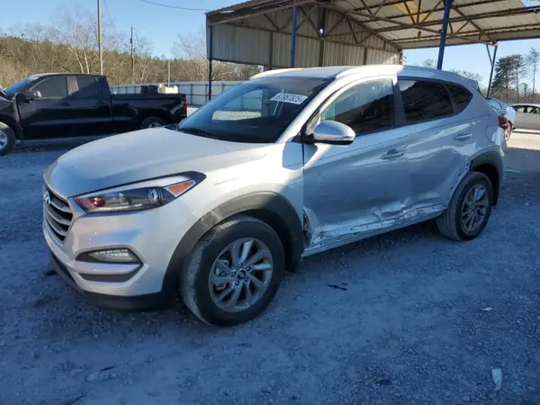 KM8J33A45JU677176 2018 HYUNDAI TUCSON - Image 1