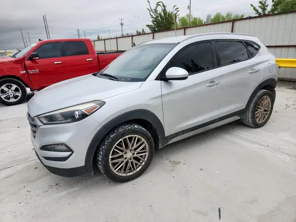 KM8J33A45JU678022 2018 HYUNDAI TUCSON - Image 1
