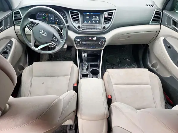 KM8J33A45JU678022 2018 HYUNDAI TUCSON - Image 8