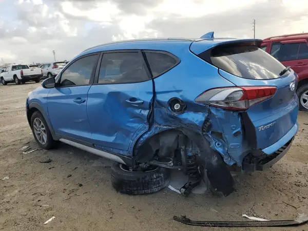 KM8J33A45JU692132 2018 HYUNDAI TUCSON - Image 2