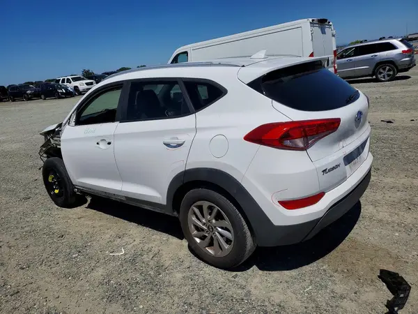 KM8J33A45JU694608 2018 HYUNDAI TUCSON - Image 2