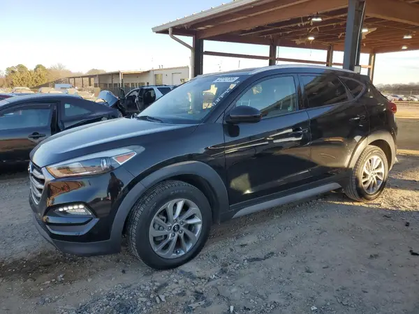 KM8J33A45JU700584 2018 HYUNDAI TUCSON - Image 1