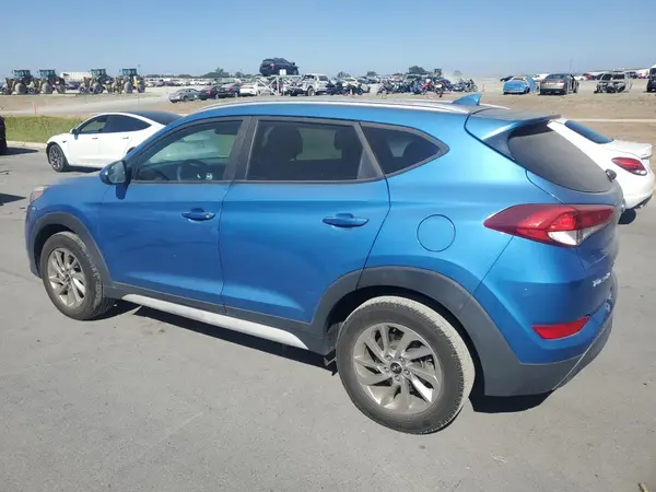KM8J33A45JU704358 2018 HYUNDAI TUCSON - Image 2