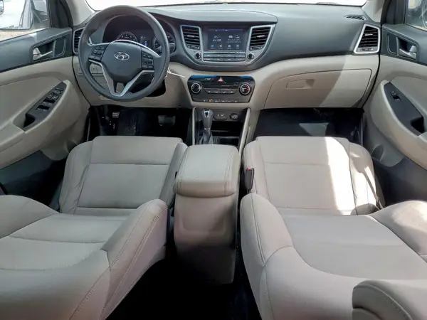 KM8J33A45JU716073 2018 HYUNDAI TUCSON - Image 8
