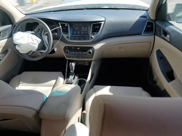KM8J33A45JU716669 2018 HYUNDAI TUCSON - Image 8
