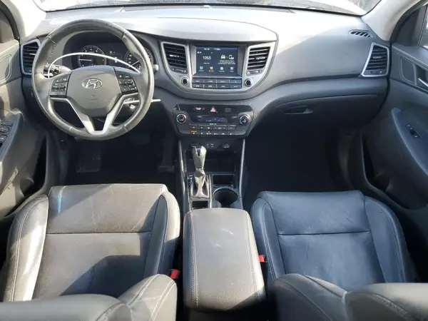 KM8J33A45JU738168 2018 HYUNDAI TUCSON - Image 8