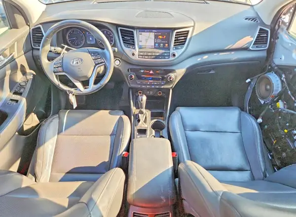 KM8J33A45JU754158 2018 HYUNDAI TUCSON - Image 8