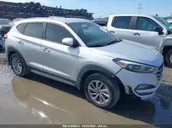 KM8J33A45JU762289 2018 HYUNDAI TUCSON