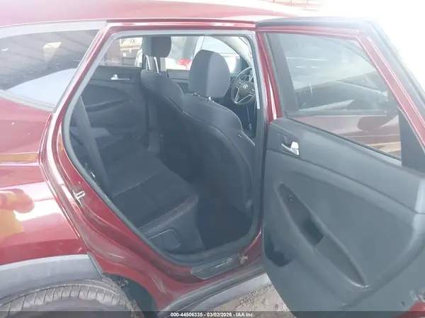 KM8J33A45KU005376 2019 HYUNDAI TUCSON - Image 8