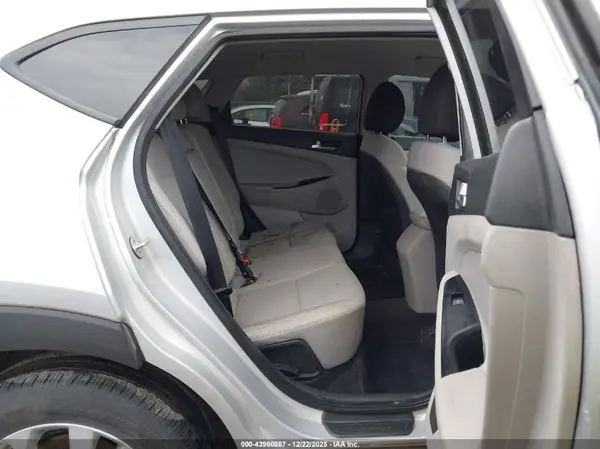 KM8J33A45KU017799 2019 HYUNDAI TUCSON - Image 8