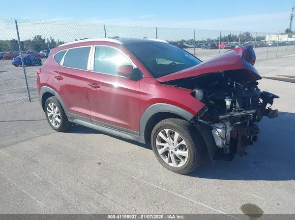 KM8J33A45KU049569 2019 HYUNDAI TUCSON - Image 1