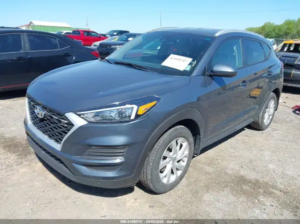 KM8J33A45KU058949 2019 HYUNDAI TUCSON - Image 2