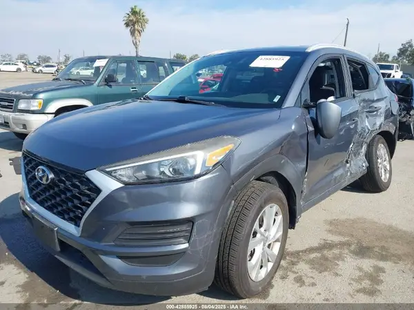 KM8J33A45KU073824 2019 HYUNDAI TUCSON - Image 2
