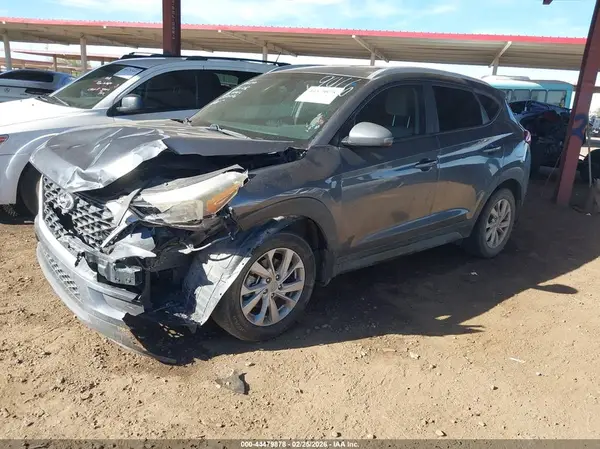 KM8J33A45KU860076 2019 HYUNDAI TUCSON - Image 2