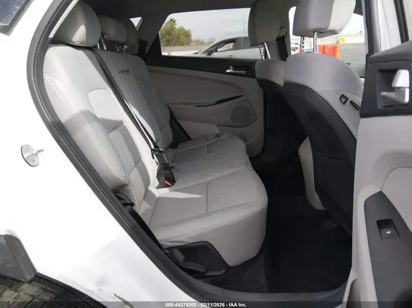KM8J33A45KU969301 2019 HYUNDAI TUCSON - Image 8