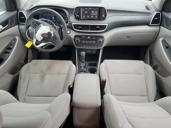 KM8J33A45KU970979 2019 HYUNDAI TUCSON - Image 8