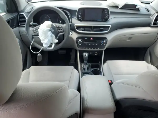 KM8J33A45KU979861 2019 HYUNDAI TUCSON - Image 8